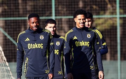 "Fenerbahçe, Fatih Karagümrük Maçına Hazır: Tedesco'nun Enerjik Antrenmanları Son Sürat Devam Ediyor"